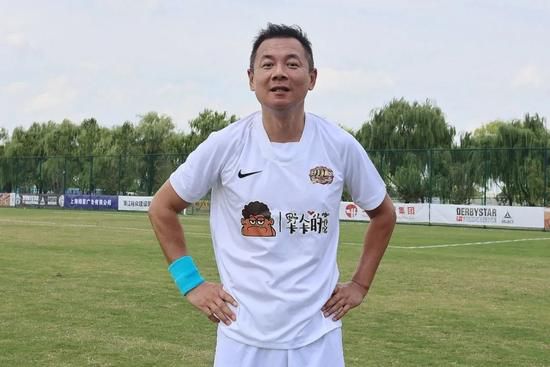 就在这时，门外响起敲门声，叶辰便说了一声：进来。
